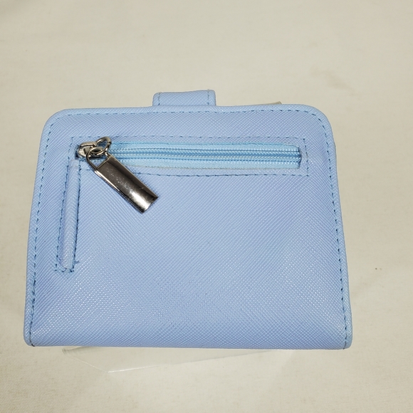 Women's Small Lt Blue Vegan Leather Bifold Snap Wallet ID Cards Coins Cash Bills - Picture 2 of 7